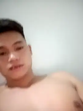 Snapshot of Maycute18 chatting on 02-02-26, 03:11 Maycute18 online show from 02-02-26, 03:11