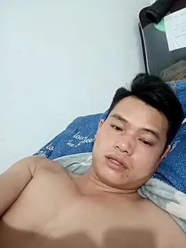 Snapshot of Maycute18 chatting on 02-28-26, 03:22 Maycute18 online show from 02-28-26, 03:22