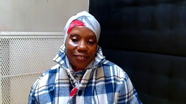 EbonyEmpressMilf online show from 06-17-26, 08:41