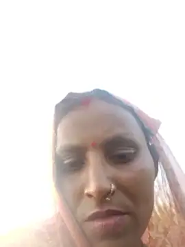 Snapshot of Juli_rathore chatting on 02-14-26, 12:05 Juli rathore online show from 02-14-26, 12:05