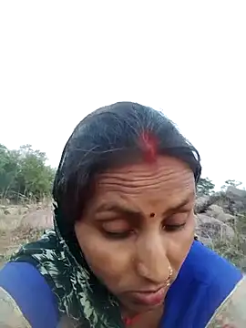 Snapshot of Juli_rathore chatting on 06-03-26, 11:53 Juli rathore online show from 06-03-26, 11:53