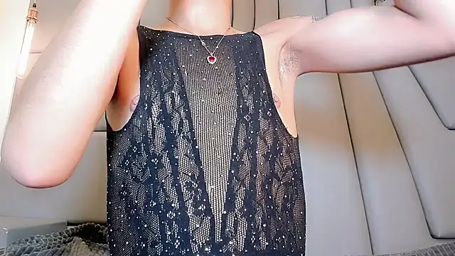 Miss-Saraii online show from 02-26-26, 07:47