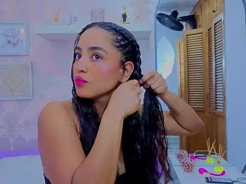 Emma Thompssonn online show from 03-04-26, 12:02