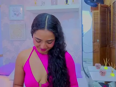 Emma Thompssonn online show from 03-02-26, 12:01