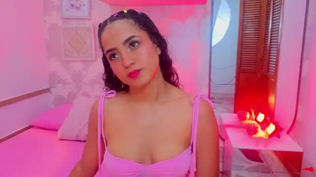 Emma Thompssonn online show from 05-06-26, 12:09