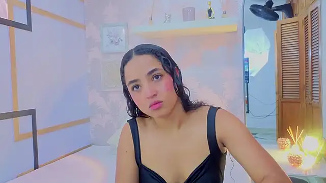 Emma Thompssonn online show from 03-10-26, 11:47