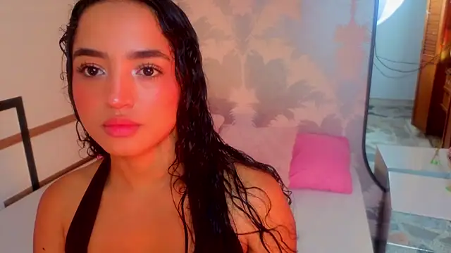 Emma Thompssonn online show from 05-18-26, 11:59