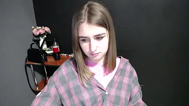 Sunny siren online show from 02-27-26, 01:22