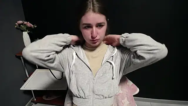 Sunny siren online show from 03-13-26, 02:55