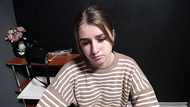 Sunny siren online show from 01-19-26, 01:15