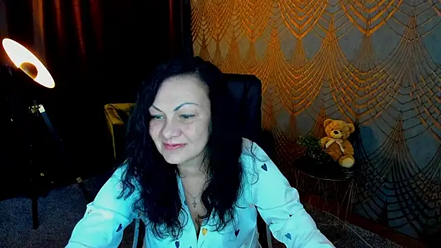 IrissMoon online show from 05-31-26, 05:29