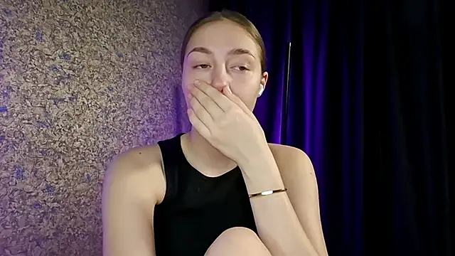 MousyHello online show from 04-16-26, 05:08