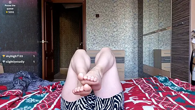 Snapshot of MousyHello chatting on 02-15-26, 05:30 MousyHello online show from 02-15-26, 05:30