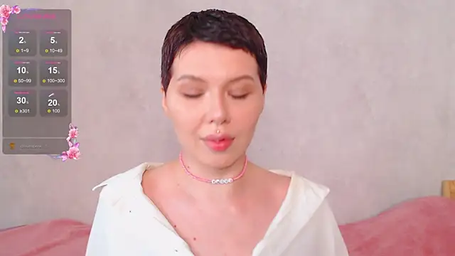 Elise Day online show from 05-17-26, 10:04