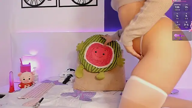 Snapshot of IZzyBellxX_ chatting on 02-17-26, 07:44 IZzyBellxX online show from 02-17-26, 07:44