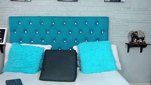 ZolaniBaker online show from 02-17-26, 12:46