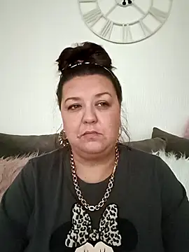 Nova-iswiserx online show from 03-06-26, 10:54