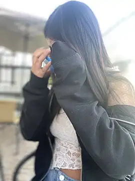 Snapshot of StrawberryPink_ chatting on 02-10-26, 12:26 StrawberryPink online show from 02-10-26, 12:26