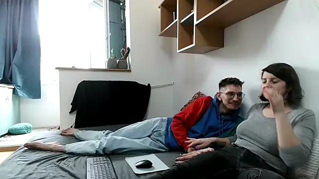 Crista-Elio online show from 04-13-26, 02:43