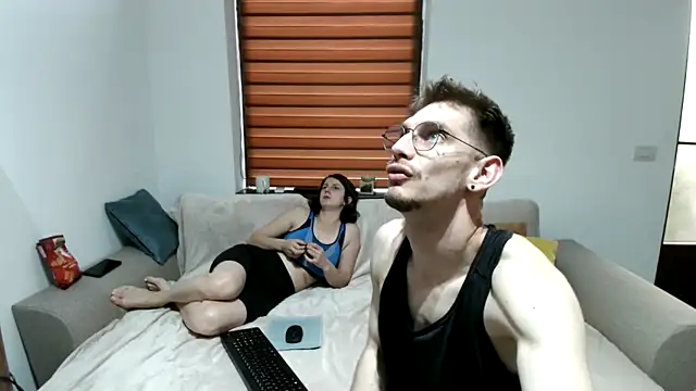 Crista-Elio online show from 05-08-26, 04:33
