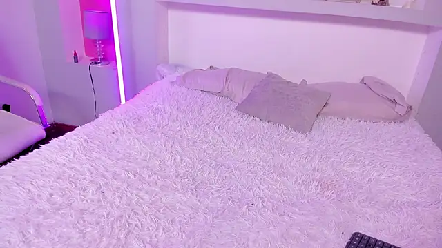 Rosy Sweet online show from 02-02-26, 11:42