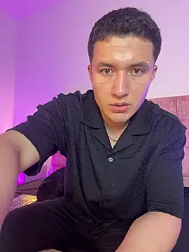 Snapshot of Alexander_Connor chatting on 01-19-26, 12:20 Alexander Connor online show from 01-19-26, 12:20