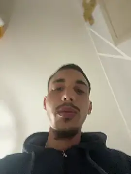 piccolo2002 online show from 03-25-26, 06:07