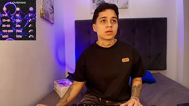 Parker Noah online show from 04-08-26, 07:59