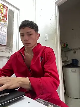 santiObrero online show from 02-04-26, 04:35