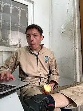 santiObrero online show from 07-15-26, 03:30