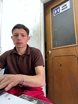 santiObrero online show from 02-14-26, 02:50