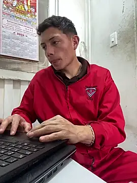 santiObrero online show from 02-09-26, 07:34