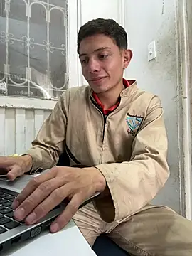 santiObrero online show from 07-09-26, 03:00