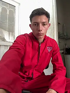 santiObrero online show from 05-06-26, 04:00