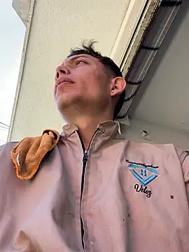 santiObrero online show from 01-17-26, 03:59