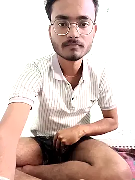 Snapshot of sdgjjkkmm chatting on 03-08-26, 04:16 sdgjjkkmm online show from 03-08-26, 04:16