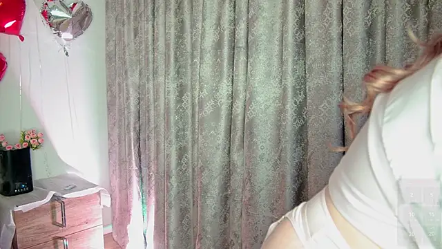 LilianBliss online show from 02-15-26, 09:25