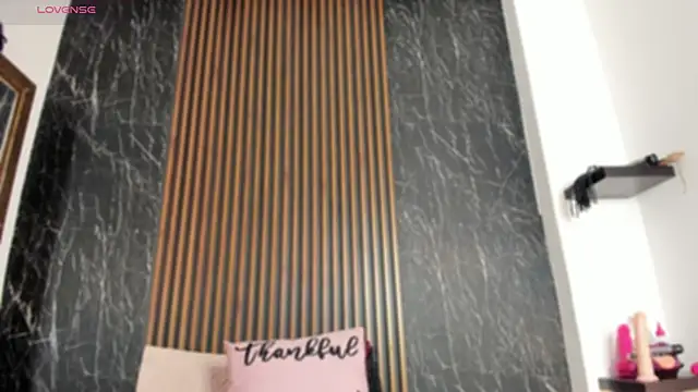 Marilyndackaria  online show from 04-22-26, 12:01