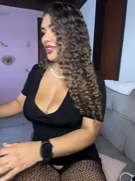 TianaRios Pink online show from 05-22-26, 06:06
