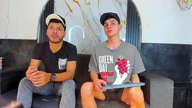 Snapshot of Angel_Villareal chatting on 02-20-26, 05:04 Angel Villareal online show from 02-20-26, 05:04