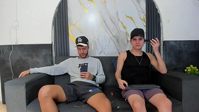 Snapshot of Angel_Villareal chatting on 02-28-26, 04:23 Angel Villareal online show from 02-28-26, 04:23