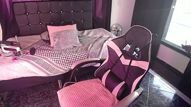 eliana meaw online show from 05-29-26, 08:48