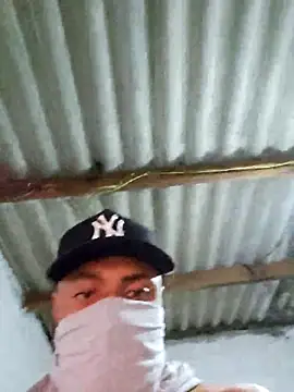 Snapshot of novinbr27 chatting on 01-15-26, 11:08 novinbr27 online show from 01-15-26, 11:08