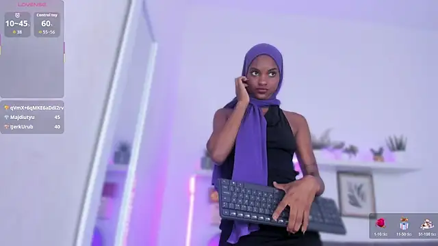 Snapshot of Amira_Alzahra chatting on 06-12-26, 05:00 Amira Alzahra online show from 06-12-26, 05:00