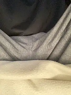 givemeabreak34 online show from 04-12-26, 06:55