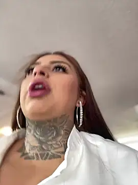 EmilyMoore Pink online show from 02-03-26, 09:31