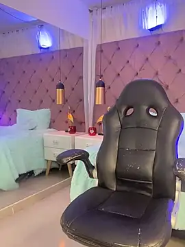 Auri   online show from 03-14-26, 07:31