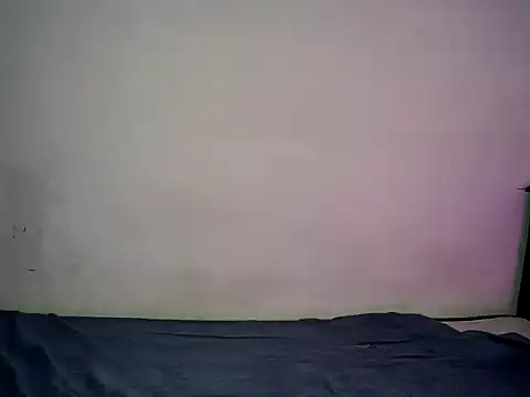 Snapshot of andy_bby chatting on 06-12-26, 03:37 andy bby online show from 06-12-26, 03:37