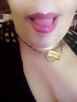 Naughty-Yousra online show from 05-16-26, 08:46