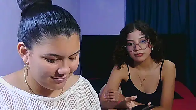 Helena-Paola online show from 03-13-26, 11:54